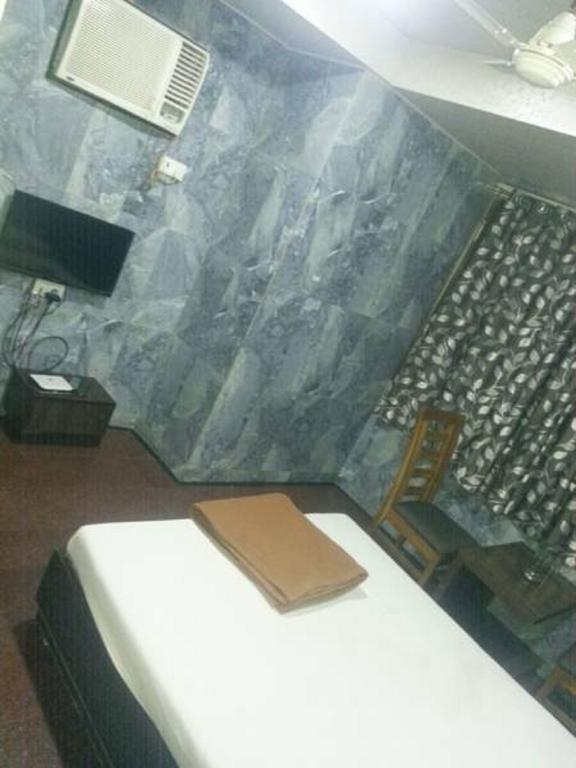 Hotel Jalaja Heritage Тхане Экстерьер фото