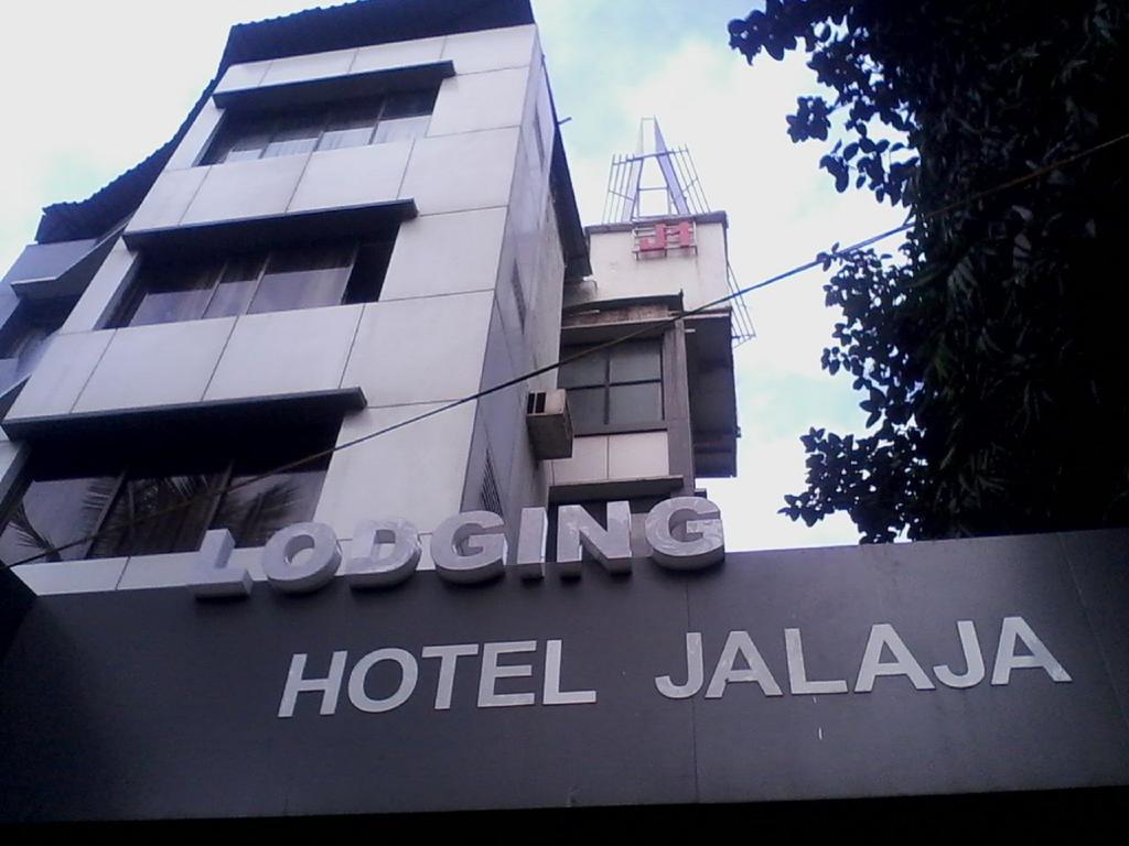 Hotel Jalaja Heritage Тхане Экстерьер фото